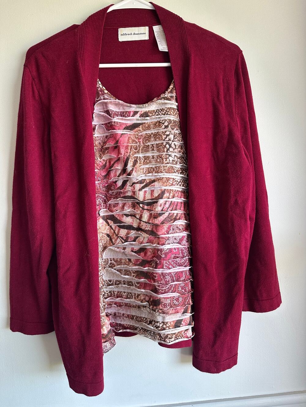 Alfred Dunner Cardigan Set Large Burgundy Magenta Ruffle Shell 2 Piece Top 3/4